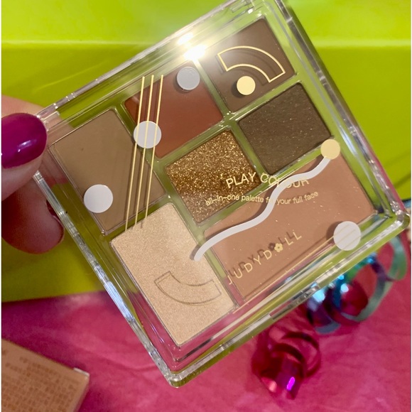 All in one Judydoll makeup pallet 💋❤️ #10 - 7 shades! - Picture 8 of 16